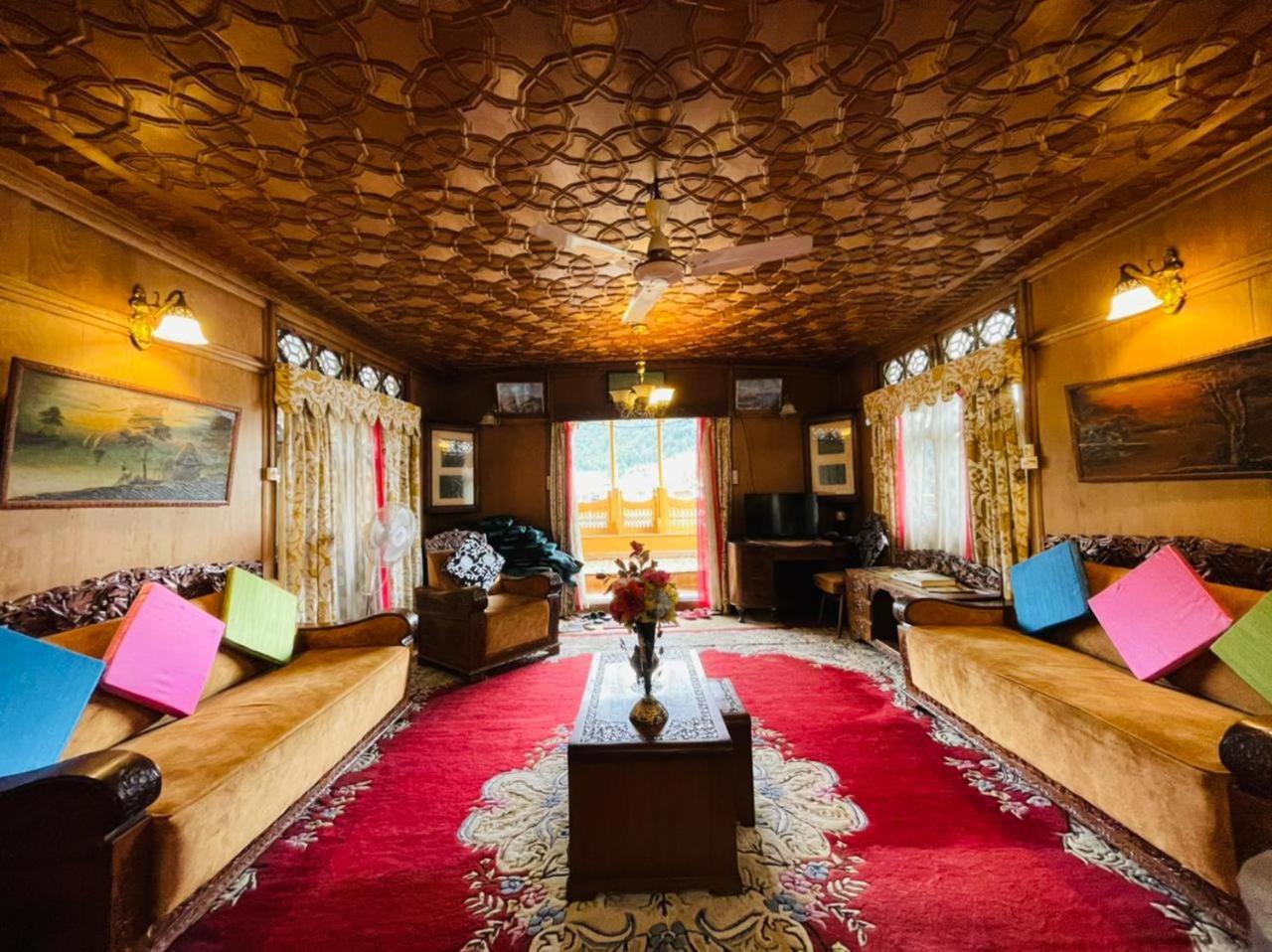 New Sea Palace Houseboats Σριναγκάρ Εξωτερικό φωτογραφία