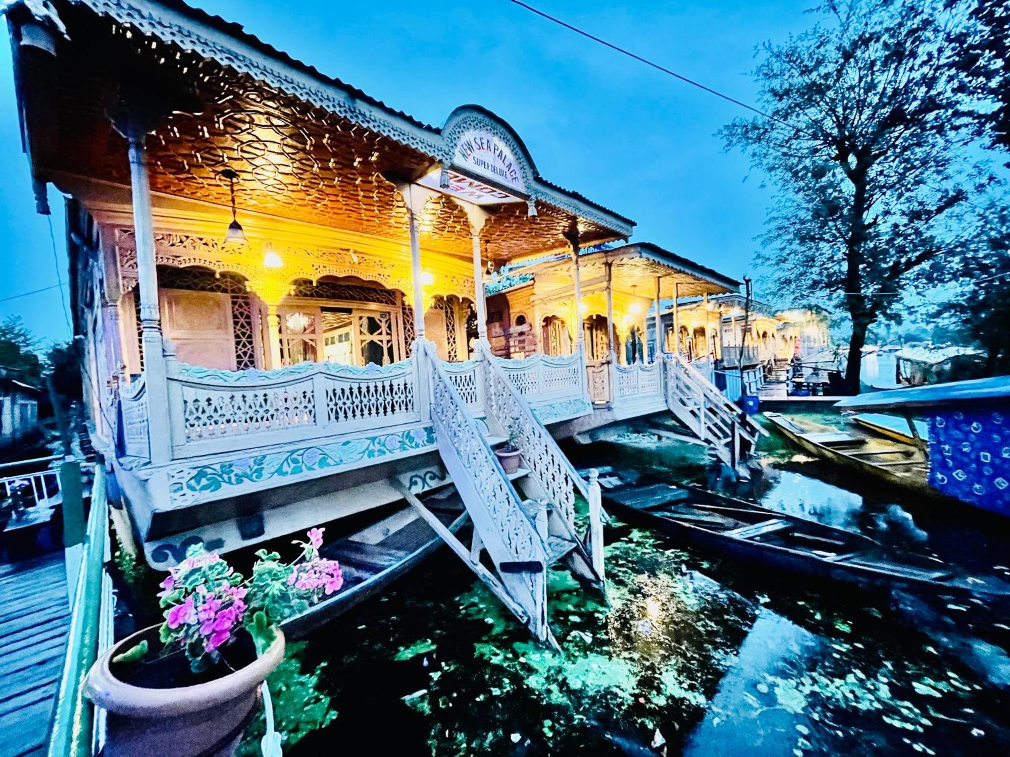 New Sea Palace Houseboats Σριναγκάρ Εξωτερικό φωτογραφία